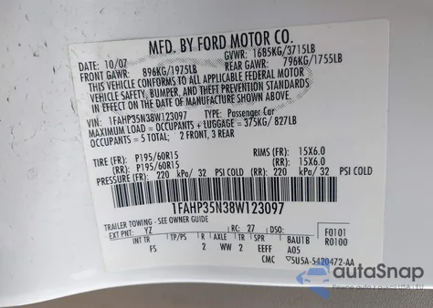 2008 Ford Focus Se/Ses из США, поврежденный, VIN 1FAHP35N38W123097